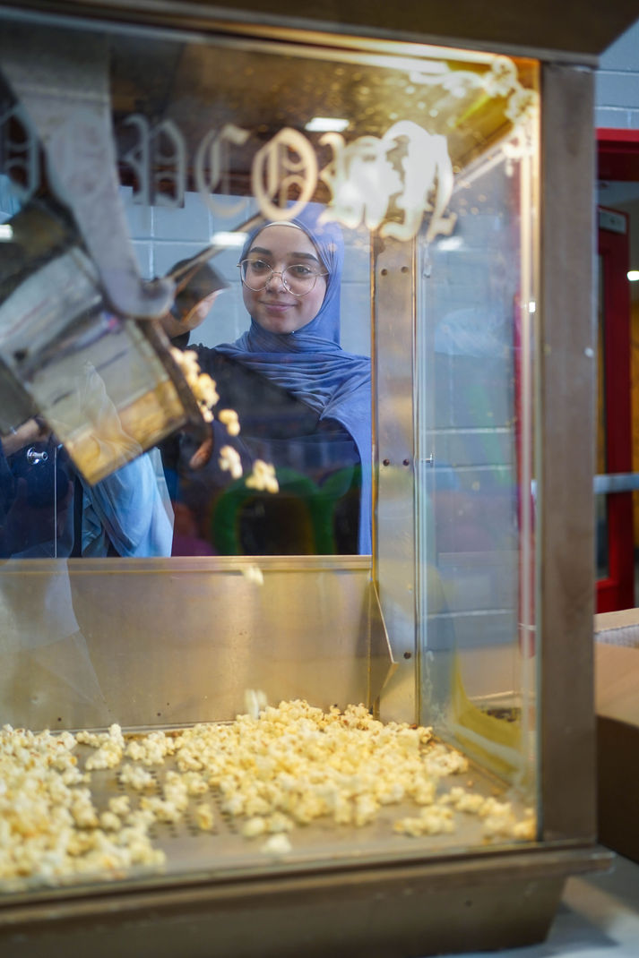 Activités ludiques et dégustation de plats pour la célébration de l’Aïd à l’école.