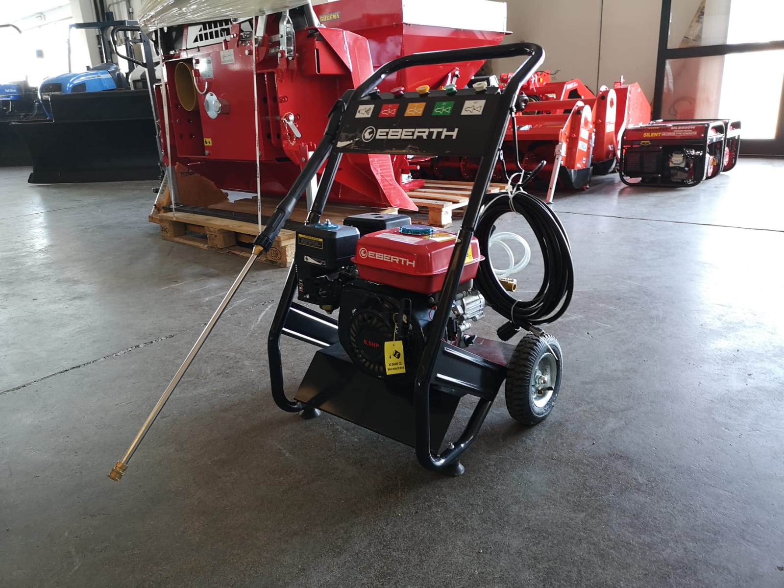 IDROPULITRICE A MOTORE MARCA EBERTH