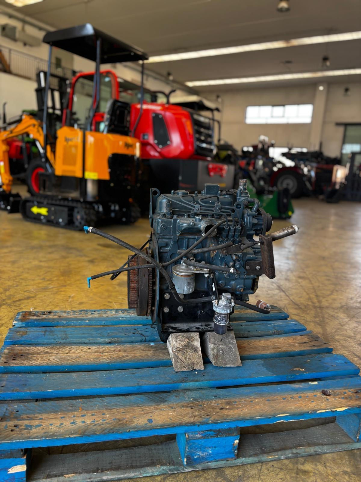 MOTORE KUBOTA 3 CILINDRI MOD.1105