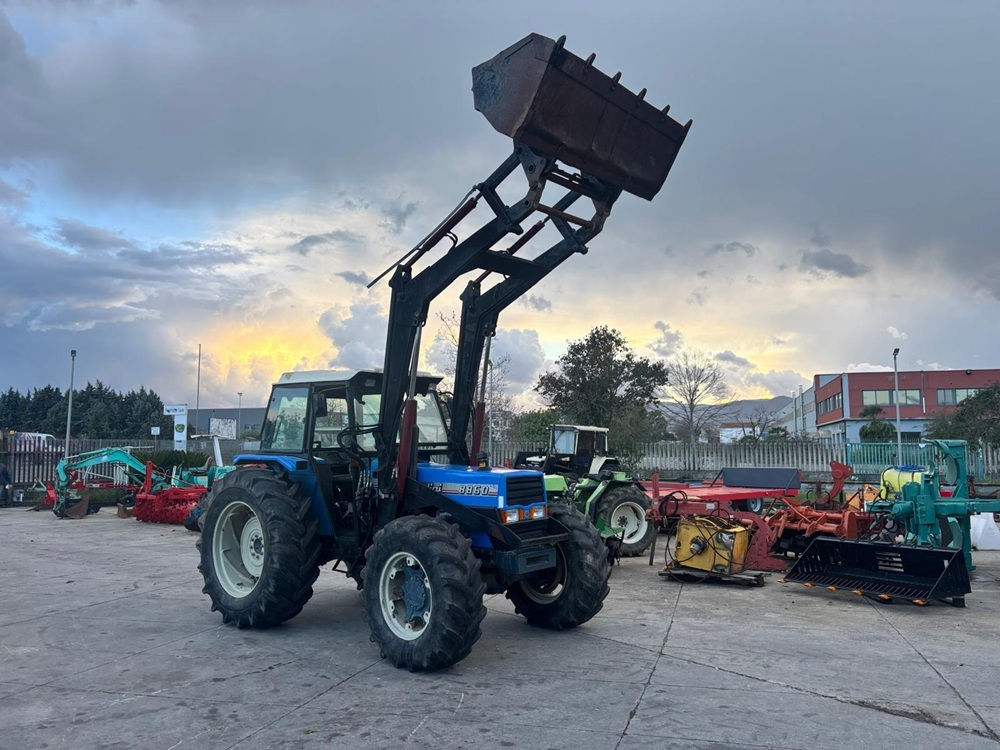 LANDINI 8860 CON CABINA E CARICATORE