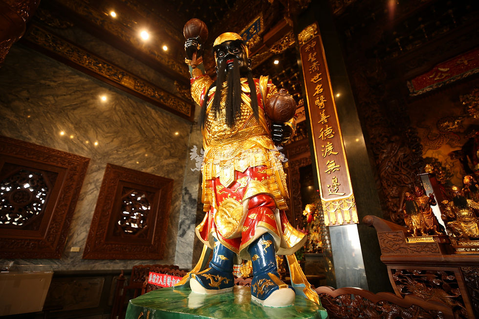 縮圖：由鰲峰雕藝所雕刻的木雕神像【駕前將軍】