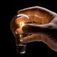 Internet via luz chega ao recorde de 224 Gbps e baixa filmes em segundos