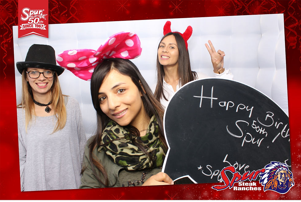 Spur photo booth