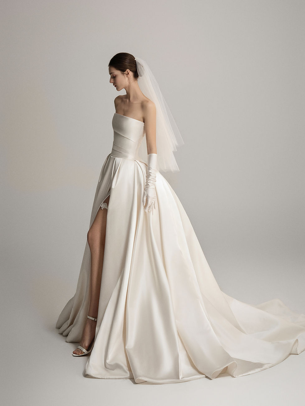Thumbnail: Chérie Amor Bridal Wedding Gown