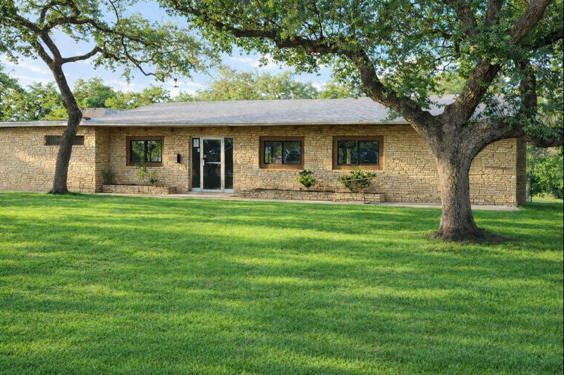 CSR Clubhouse BG2.png