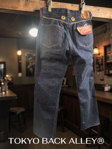 backヨークインレイleatherフラワー