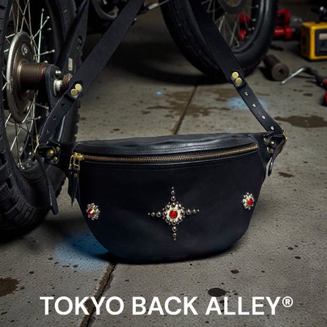 栃木レザースタッズbodybag