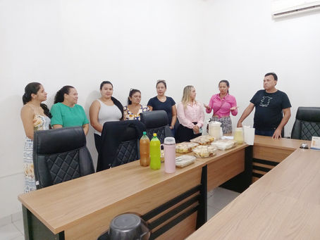 Mesa Diretora proporciona breakfast em comemoração ao dia da mulher