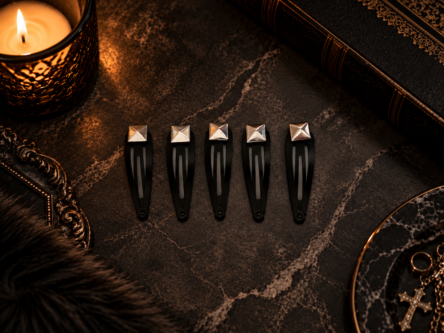 Set of four stud clips