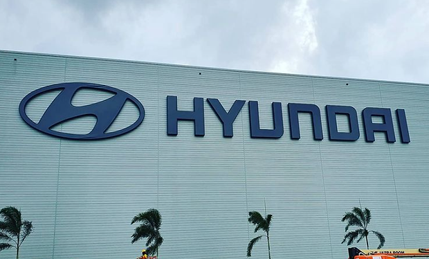 Permanen Letter Sign