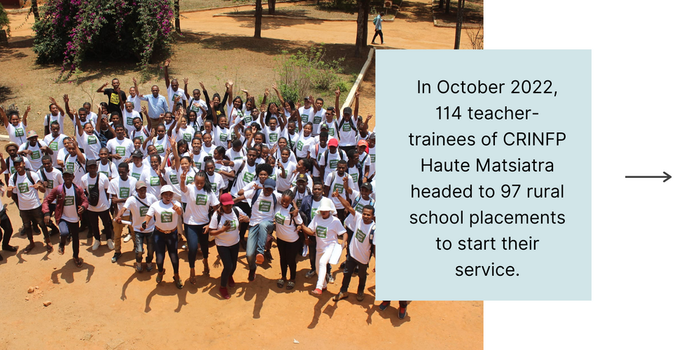 A group picture of 113 teacher-trainees cheering at the end of their training led by Projet Jeune Leader, ahead of the start of the school year during which they will deliver comprehensive sexuality education for the first time.