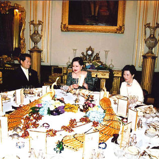 สถิตในดวงใจตราบนิจนิรันดร์