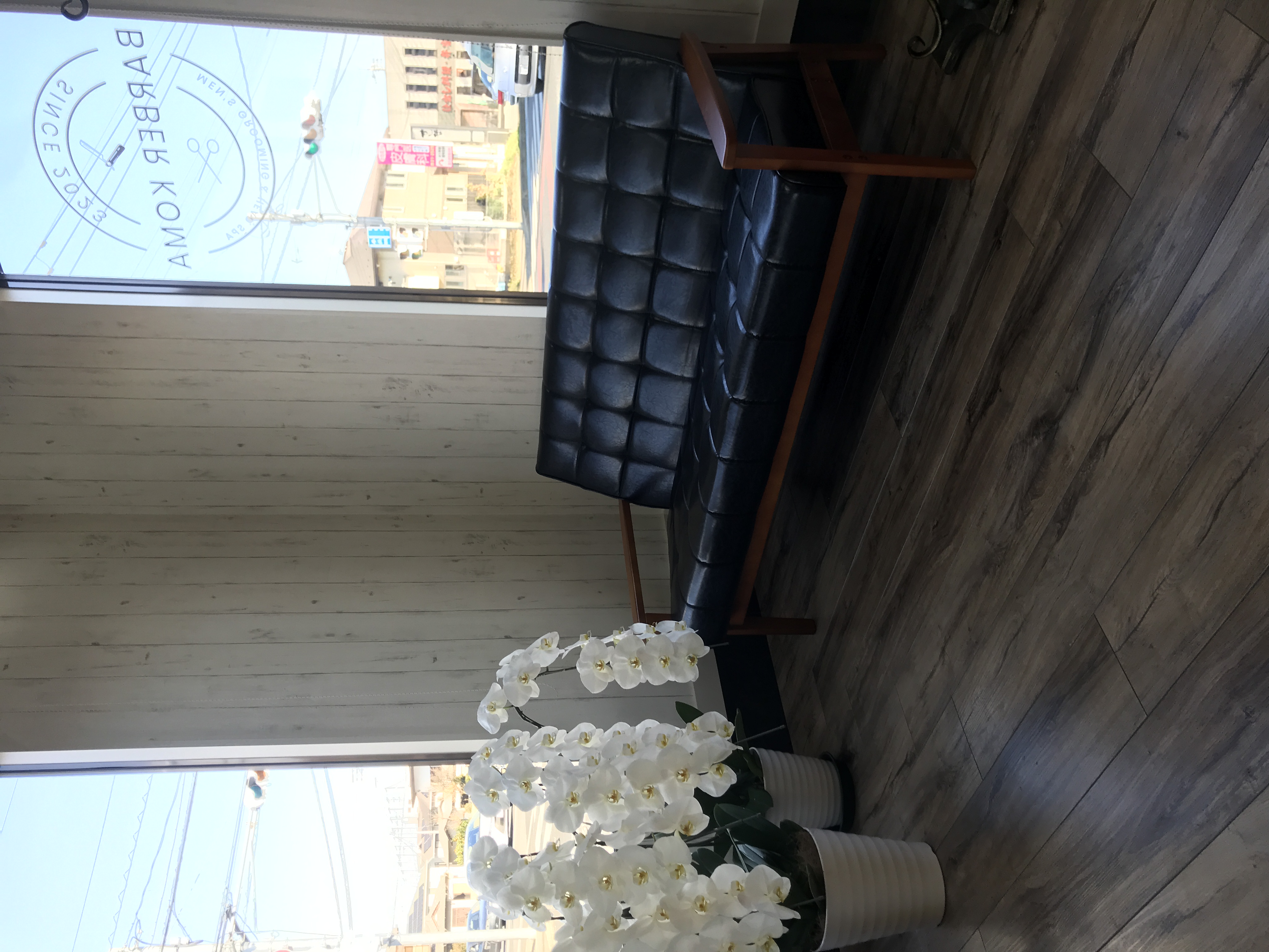 BARBER KOMA 店内