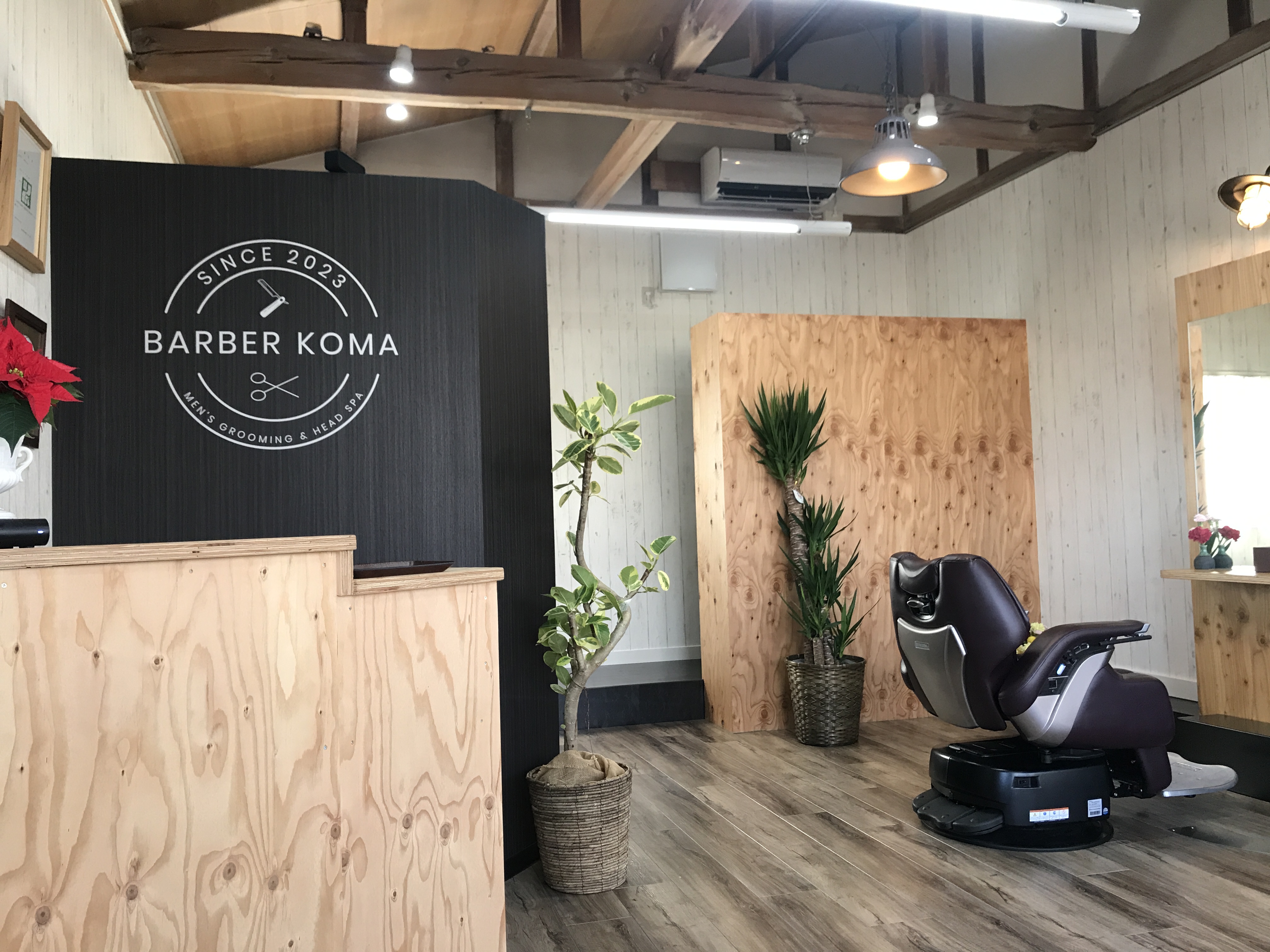 BARBER KOMA 店内