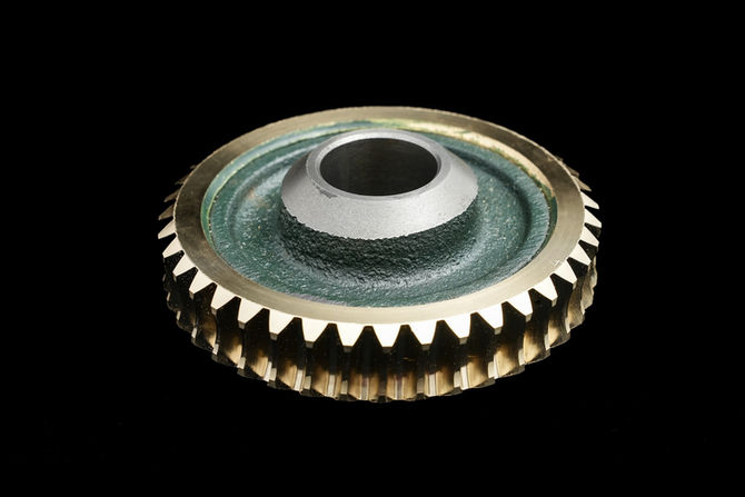 群馬県みどり市笠懸町歯車設計制作会社産業・農業機械修理機械部品加工ブッシュ旋盤研磨シャフトスプライン加工半導体部品油圧レールジャッキ既製品加工から特注オリジナル部品