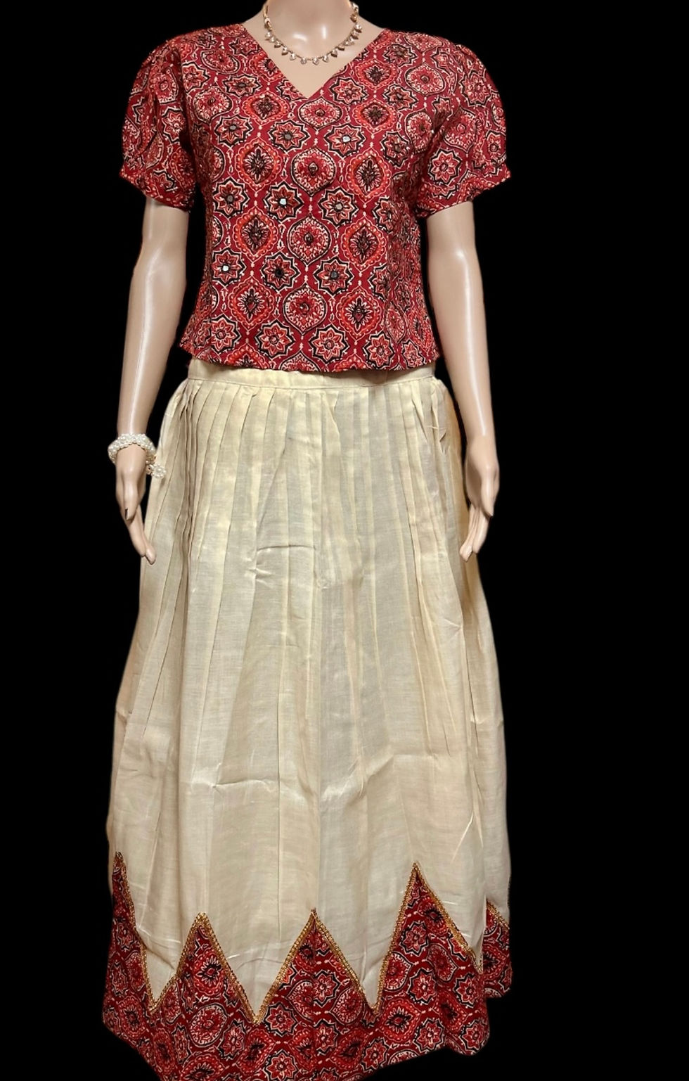 Thumbnail: Onam  skirt top (L,Xl, XXL)