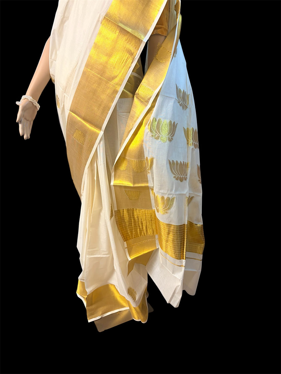 Thumbnail: Onam saree 