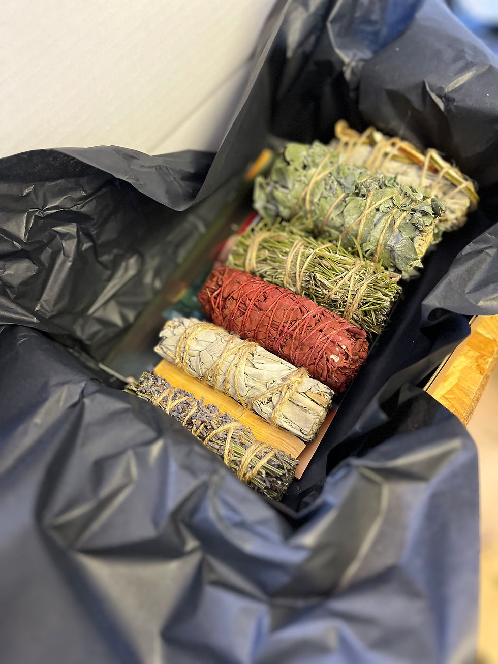 Thumbnail: Handmade Natural Aromatherapy Smudge Stick