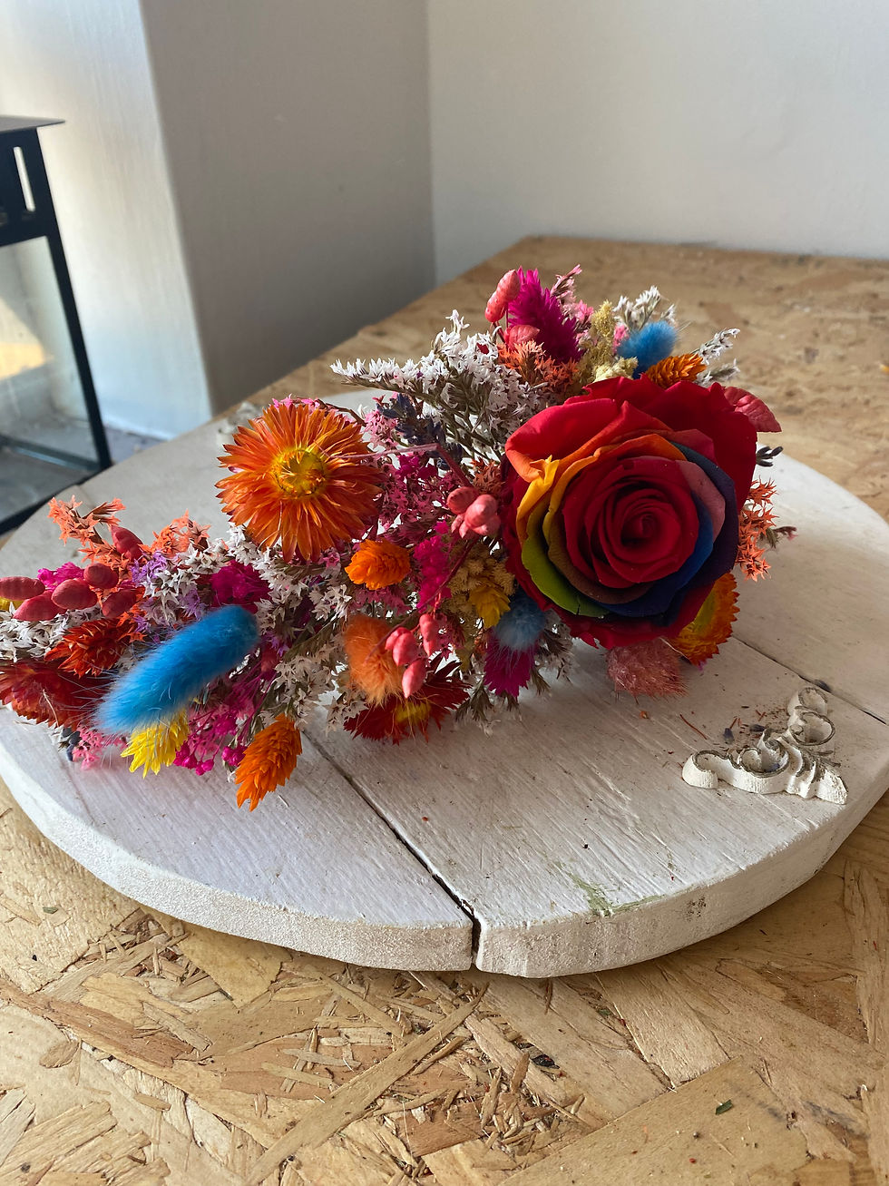 Thumbnail: Rainbow Bright Cake Vine topper