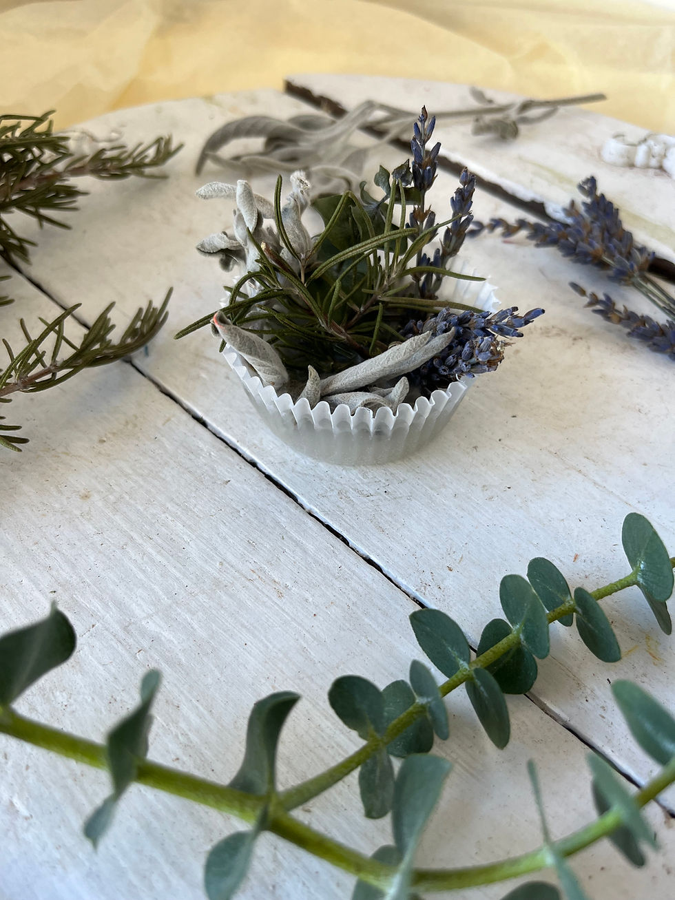 Thumbnail: Set of 4 Natural Aromatherapy Smudge Fire Starter Gift Set