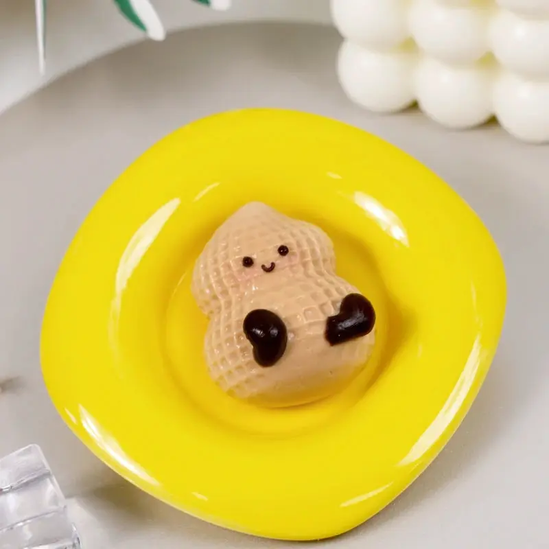 Thumbnail: Peanut Squishy 