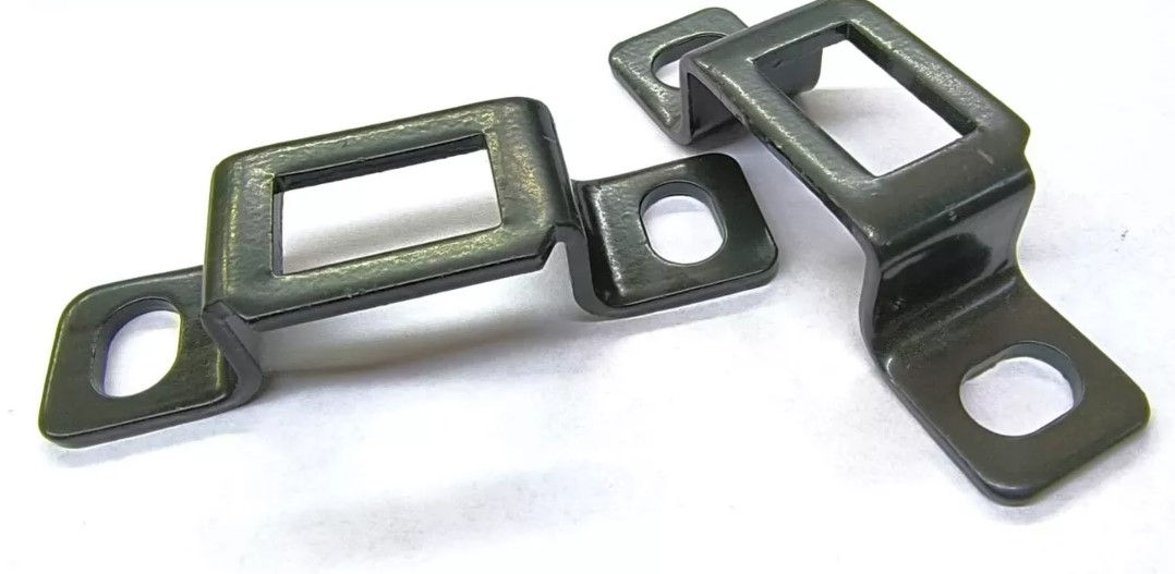 Contra Chapa Batea Nissan D21 1986-2008 Oem