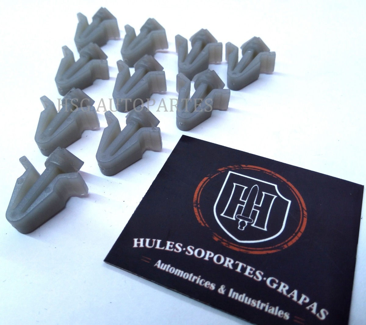 Grapas Para Parrilla Nissan D21 Hardbody Tsuru 10 Piezas