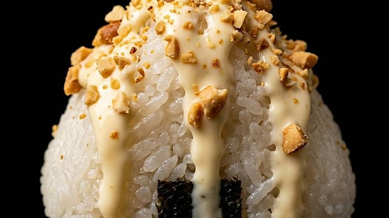 40. Onigiri salmone maio