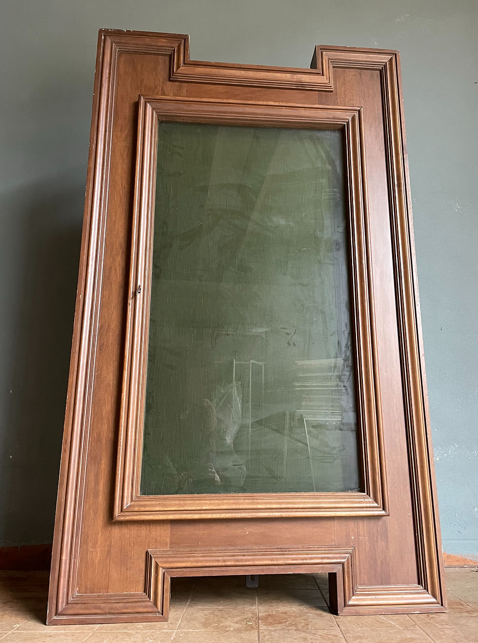 Bacheca in legno con vetro