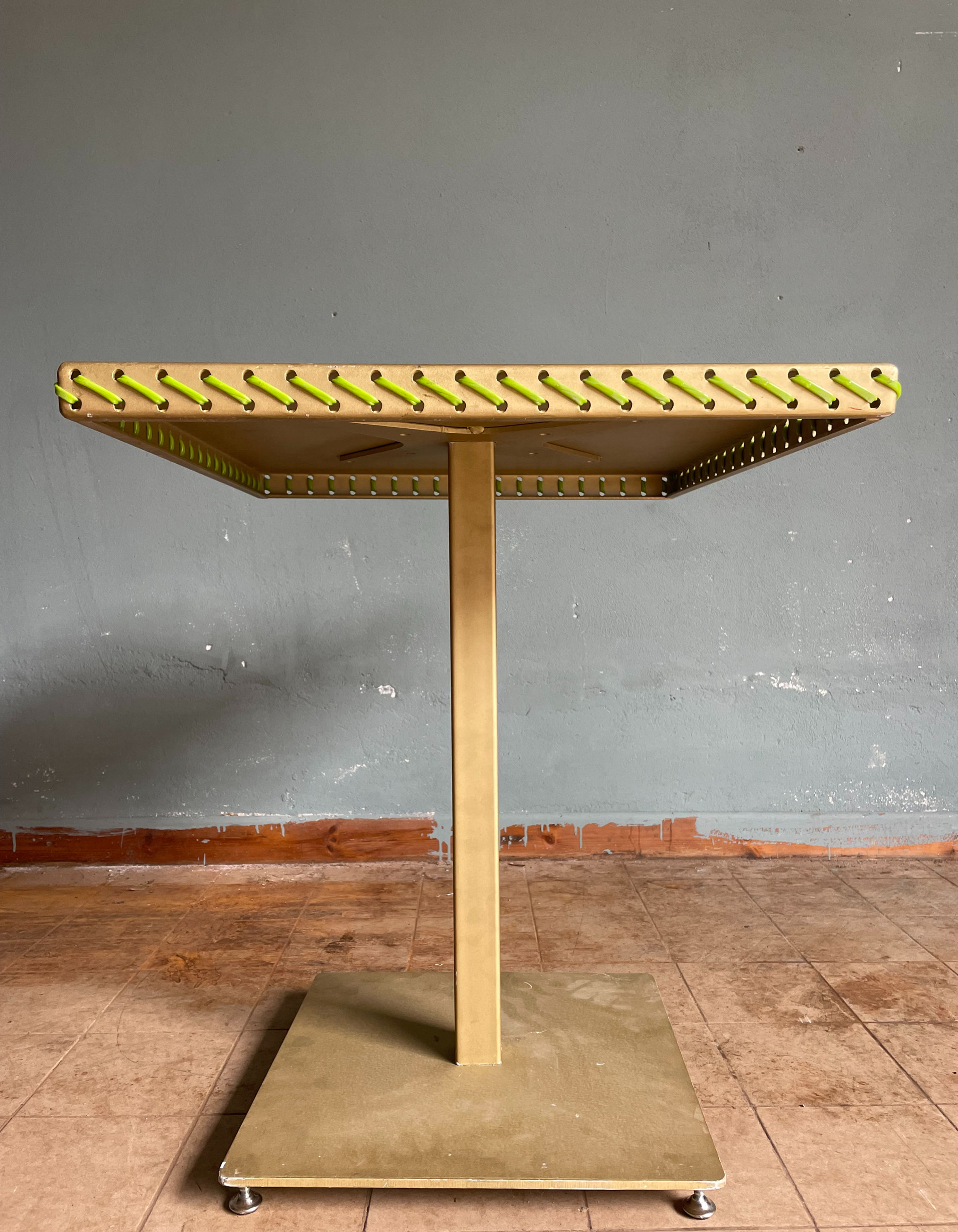 Tavolini Bar in Metallo con intreccio