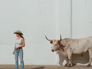 Kacey Musgraves Announces New Album, 'Middle of Nowhere,' Out May 1