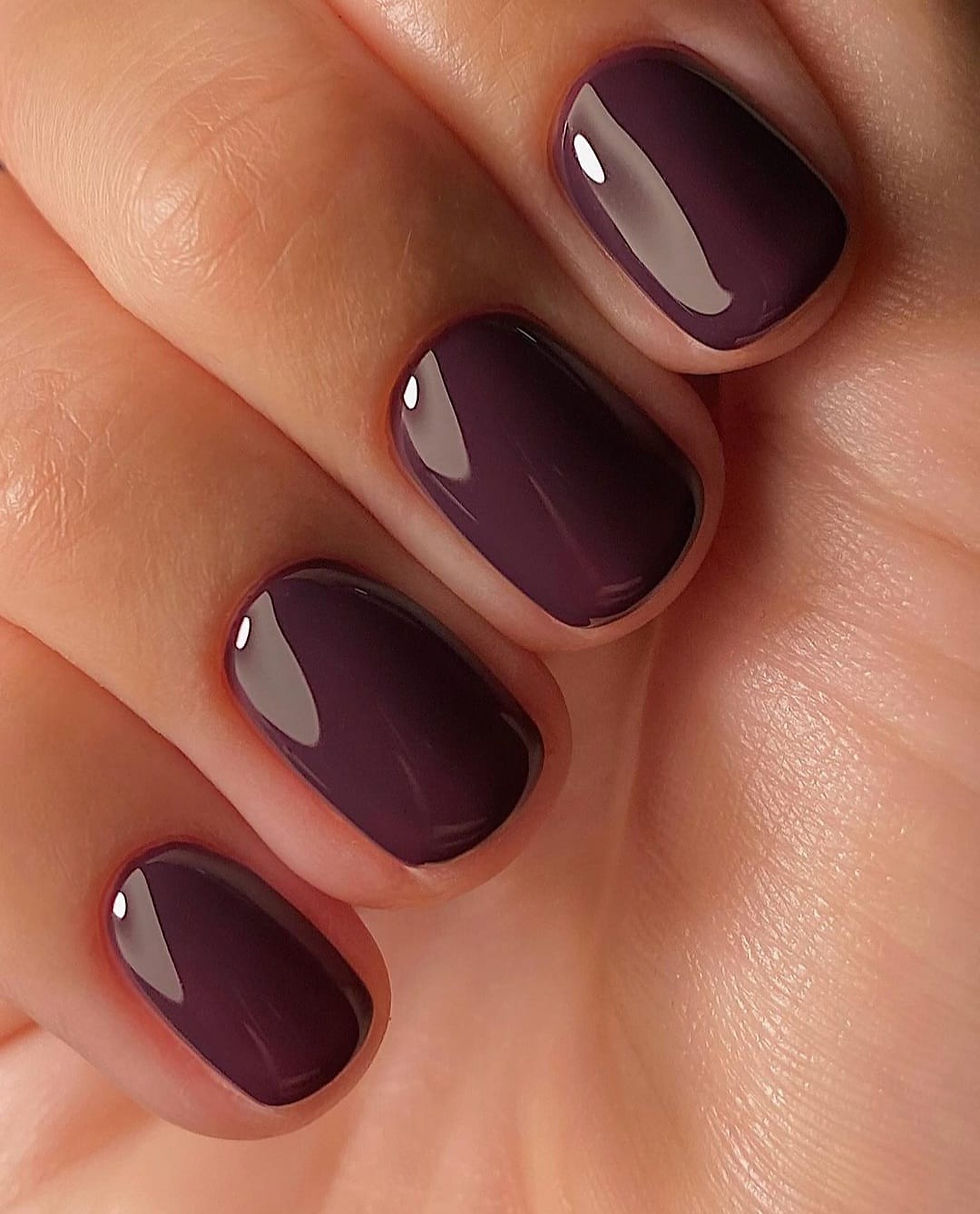 Μανικιούρ με εφαρμογή gel στα νύχια στο Beauty Touch by Elena Milidoni στη Λευκωσία