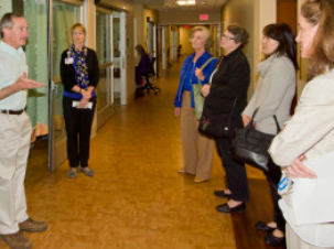 Party on the Lawn Benefits Women in Philanthropy