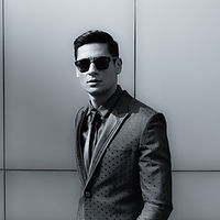 Eleganter Junger Mann