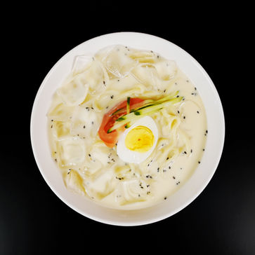 Paik's Noodle - Hong Kong Banjum 0410 in Glenview, IL 60025 Korean Chinese Food Restaurant - restaurant nearby, Chinese food, Chinese food near me, Korean Chinese restaurant, Asian restaurants, Korean style Chinese food, Chinese takeaway, Chinese noodles, Korean–Chinese food, Jajangmyeon, Jjamppong, Tangsuyuk, mandu, kimchi