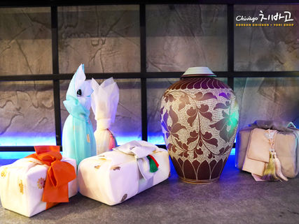 Yorienn Korean Fried Chicken & Yori Shop of Carrollton, TX 75010 - Yorienn Chicken, Korean Fried Chicken, Fried Chicken, Spicy Chicken, Chicken Wings, Crispy Chicken, Boneless Chicken, Snow cloud, Beer, Soju, Soft Drinks, Bulgogi, French Fries, Korean Food, K-food, Comfort Food, Korean food near me, Fried Chicken near me, Take Out, Delivery, Chicken Delivery, To Go