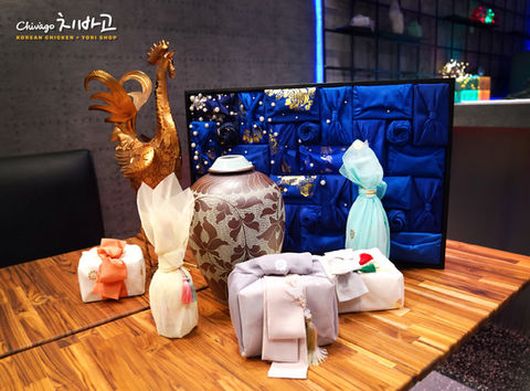 Yorienn Korean Fried Chicken & Yori Shop of Carrollton, TX 75010 - Yorienn Chicken, Korean Fried Chicken, Fried Chicken, Spicy Chicken, Chicken Wings, Crispy Chicken, Boneless Chicken, Snow cloud, Beer, Soju, Soft Drinks, Bulgogi, French Fries, Korean Food, K-food, Comfort Food, Korean food near me, Fried Chicken near me, Take Out, Delivery, Chicken Delivery, To Go