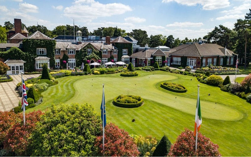 belfry-resort-putting-green.jpg