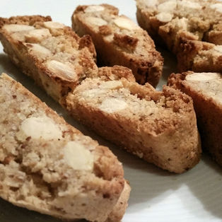 Glutenfreie und vegane Cantuccini 