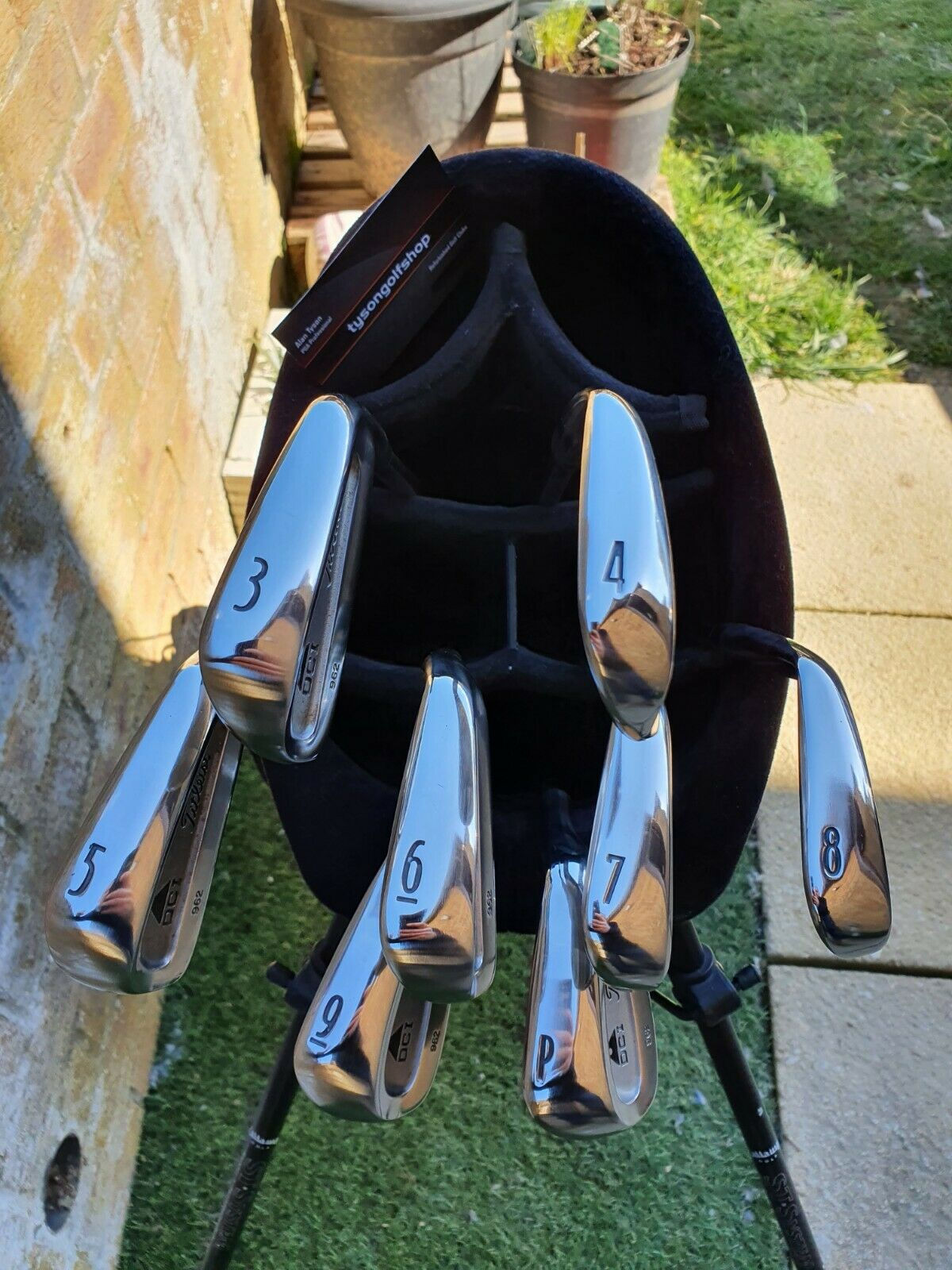 TITLEIST DCI 962 IRONS GENTS RIGHT HAND -  2 DEGREES FLAT LIE ANGLE