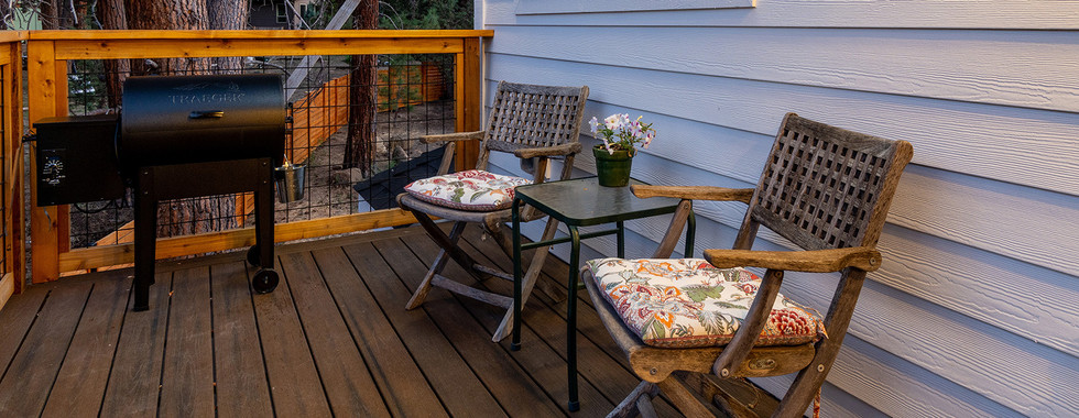 Second Story Deck of a garage ADU in Bend - PGC Building + Design