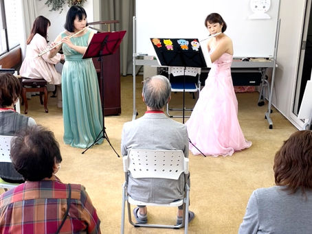 studioスイナのミニコンサートを演奏して ~2022年10月~