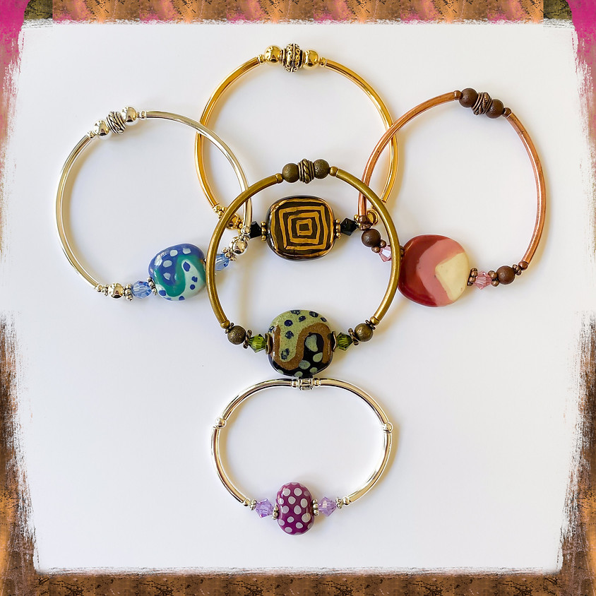 Kazuri Stretch Bracelet (Zoom)