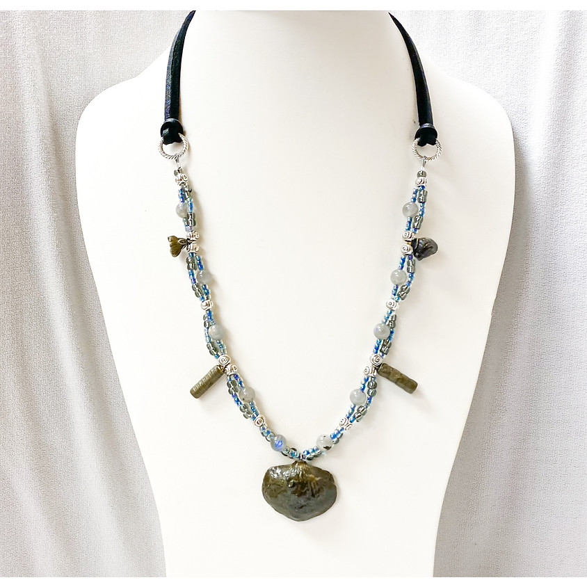 Blast from the Past Necklace (Zoom)
