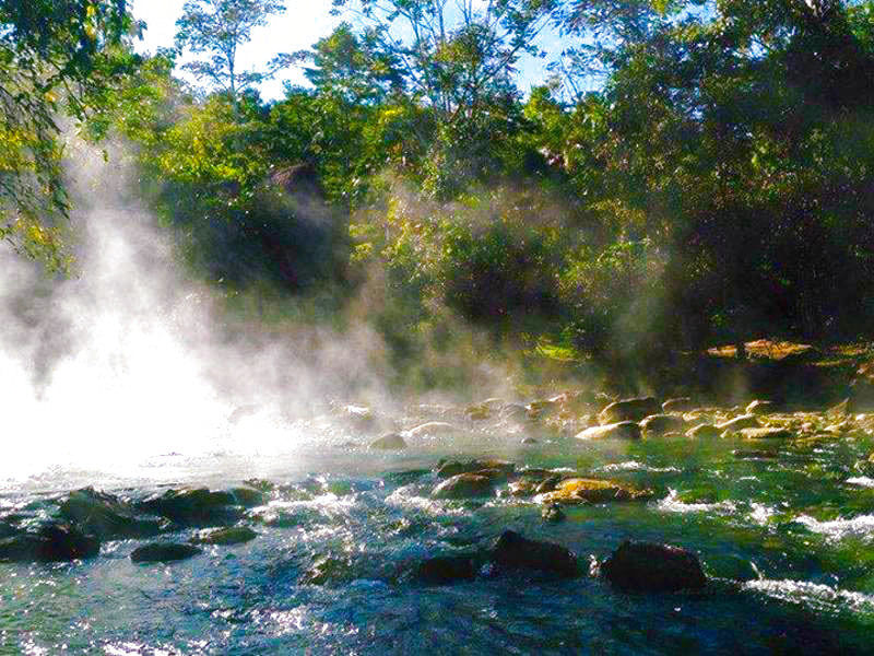 Velo de la Novia + Pucallpa + Baños del Curaka (Huanuco)