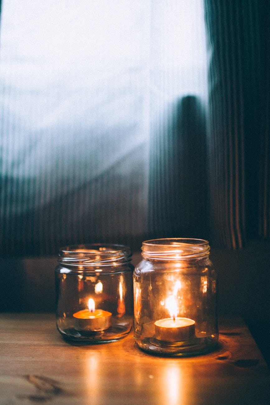 candles are the ultimate hygge