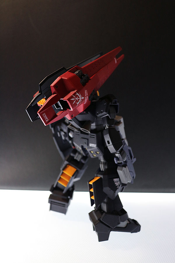 サムネイル： アドバンスド・ヘイズル　RE-ZEION鹵獲機