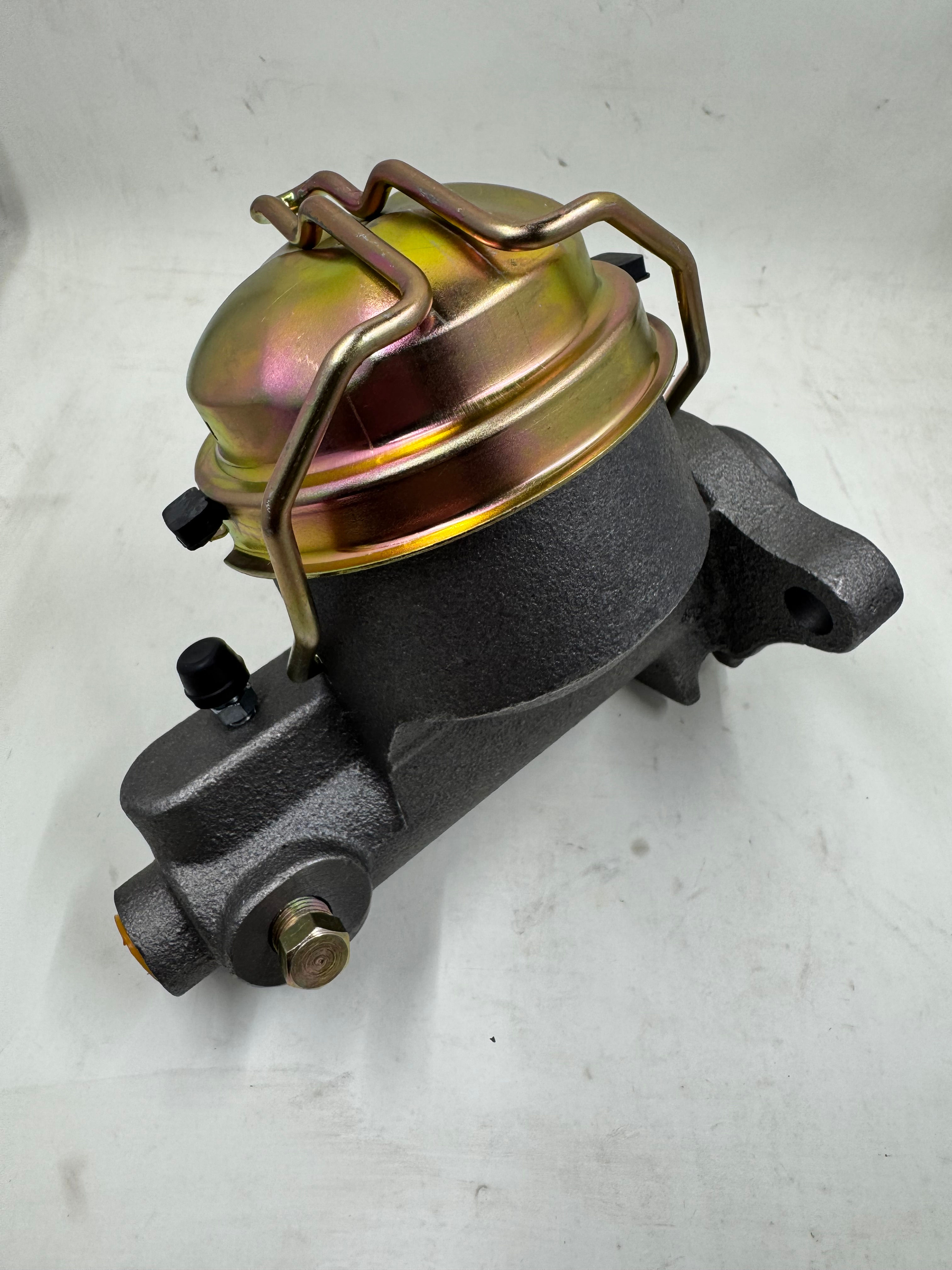 GM 55-66 Single reservoir and Bail Master cylinder, zinc plated