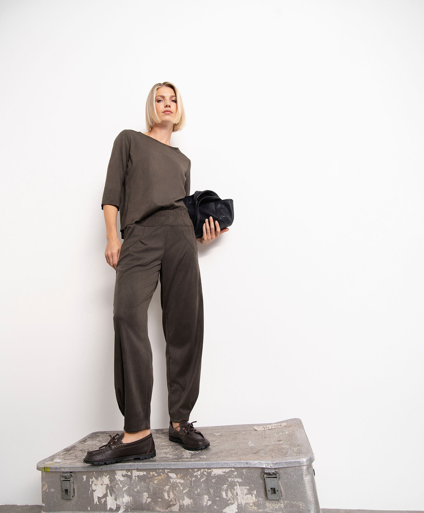 Stehmann Rachell2-680 Vegan Suede Trousers Olive