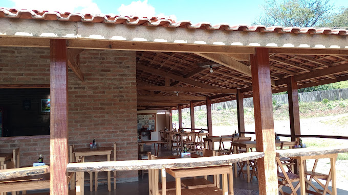 Pesqueiro e Restaurante Recanto de Áreas